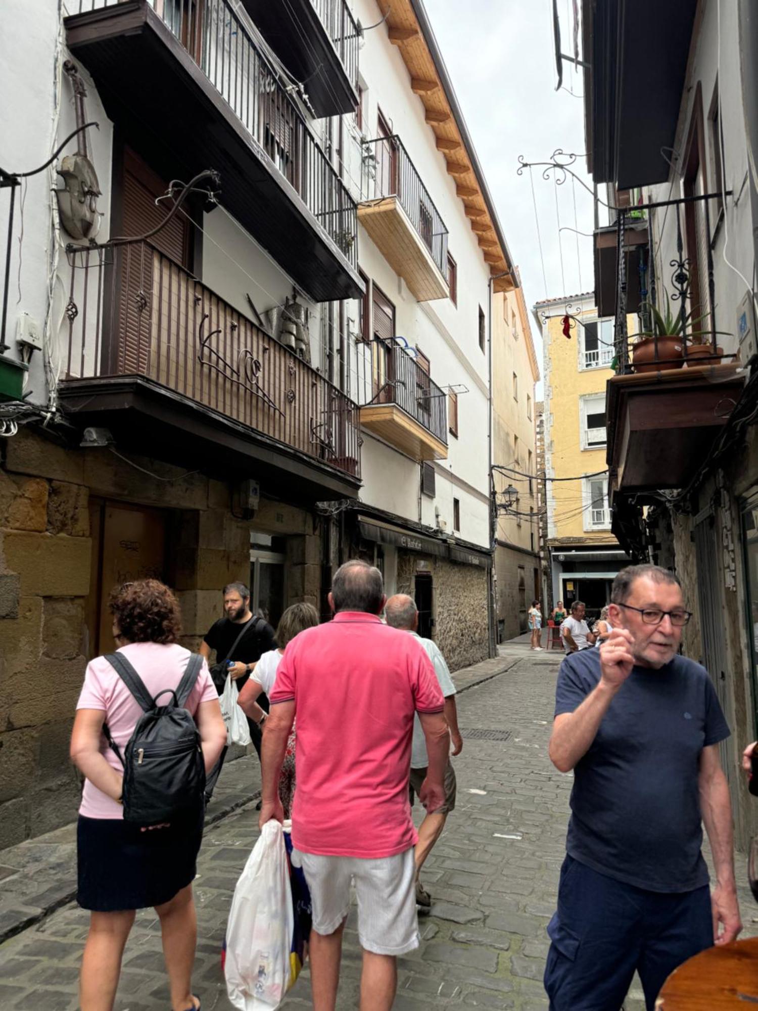Апартаменти La Zona Mas Animada De Castro, Bares Y Restaurantes Кастро-Урдіалес Екстер'єр фото